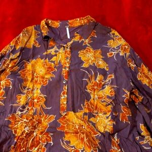 Free People Long Sleeve Dress with belt. Size XS. Purple Floral Print. EUC